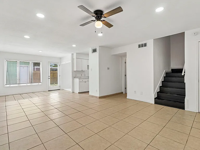 5809 Coventry Ln — Photo 7