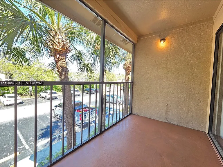 15650 SW 105th Ln #502 — Photo 13