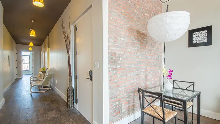 Rented by EXR | media 37