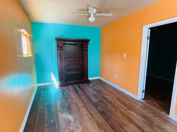 2267 Lime Ave, Long Beach, CA 90806