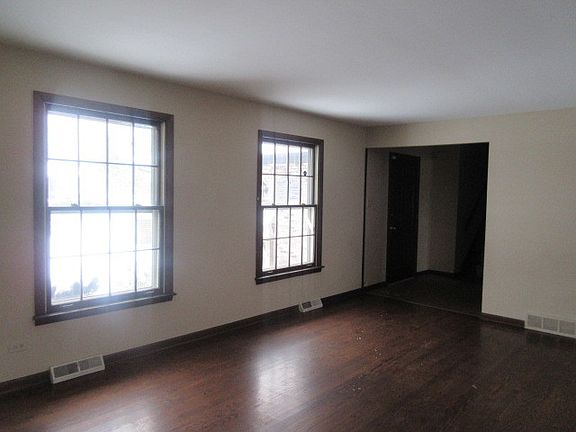 5th image of 641 Thornwood Dr