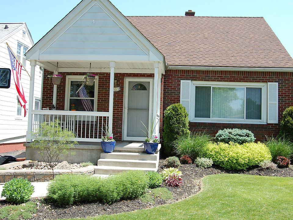 1st image of 167 Edgewood Ave