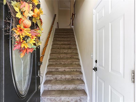 3rd image of 522 Williamson St SE
