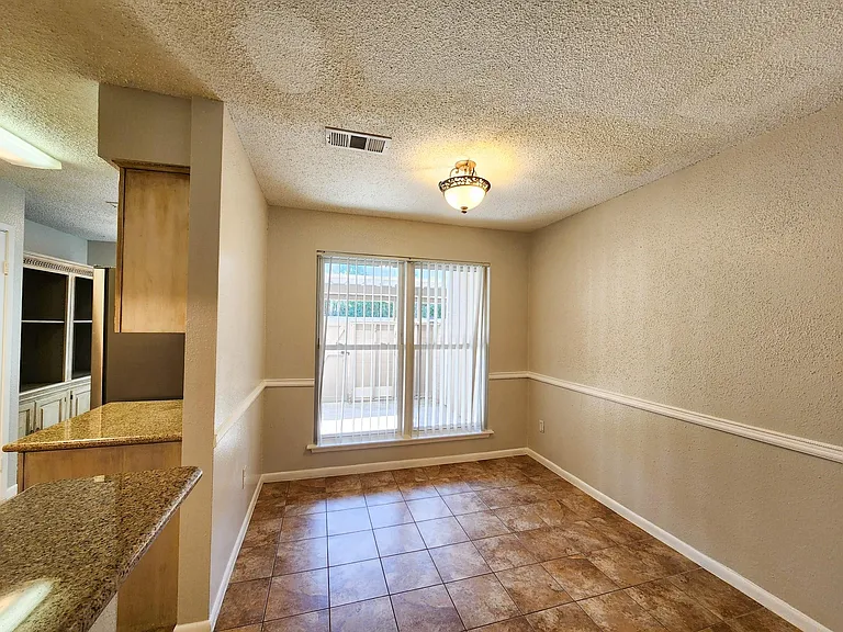 17742 Kings Park Ln — Photo 7