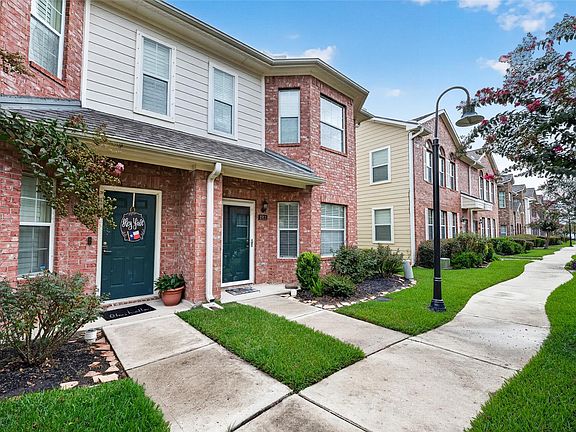 2nd image of 1911 Kemah Village Dr