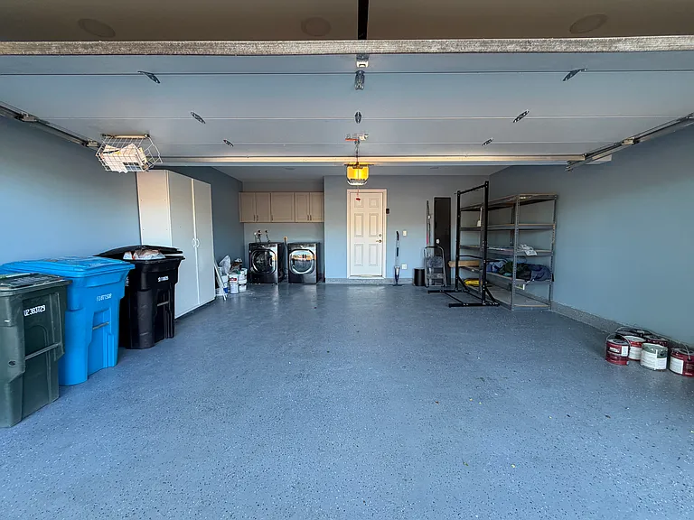 186 Beach Park Blvd — Photo 1