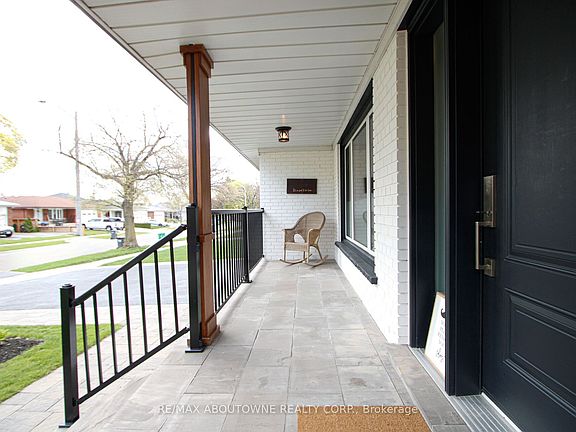 2nd image of 3302 Cardross Rd