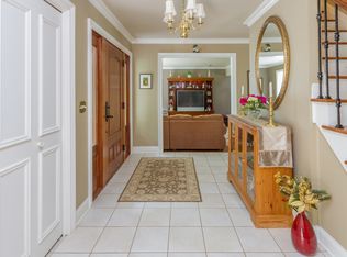 230 E Mill Rd, Long Valley, NJ 07853