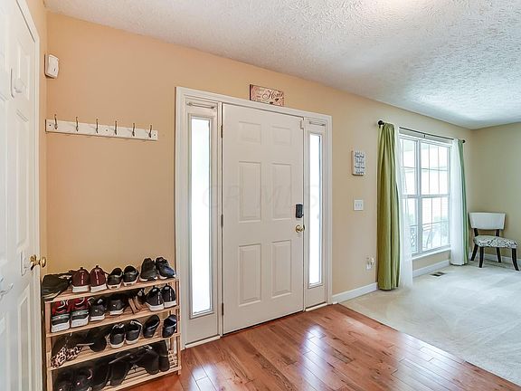 4th image of 1145 Bergenia Dr