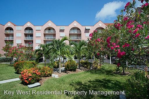 4th image of 3930 S Roosevelt Blvd APT 301W