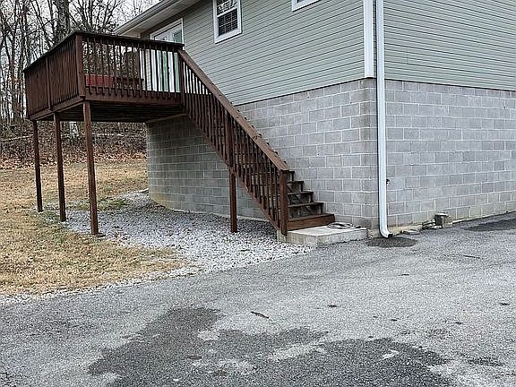 4th image of 6616 Fairview Rd