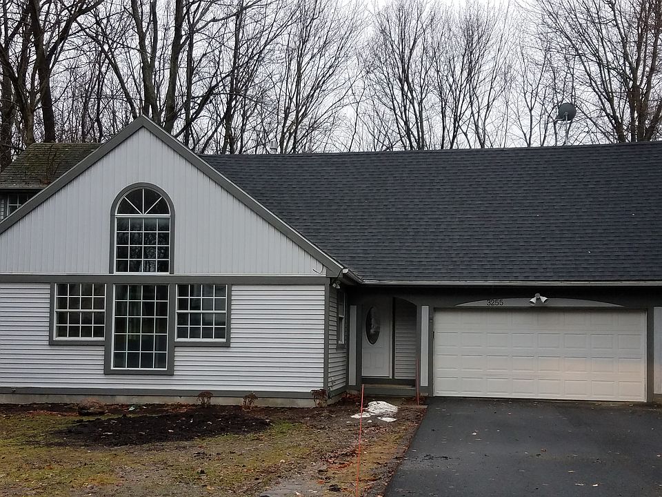 1st image of 3255 Pineview Dr