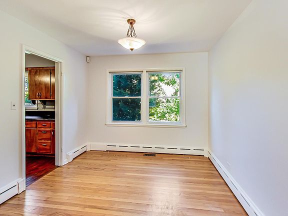5th image of 2786 Saint Johns Ave #1