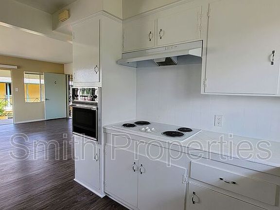 2nd image of 3694 Redondo Beach Blvd APT C