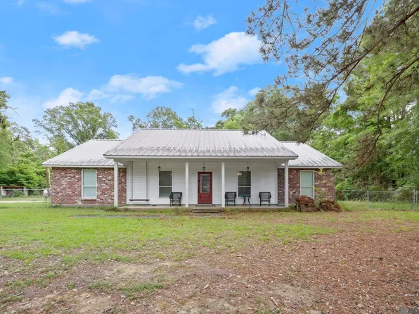 7706 Pine Bluff Rd, Denham Springs, LA 70726