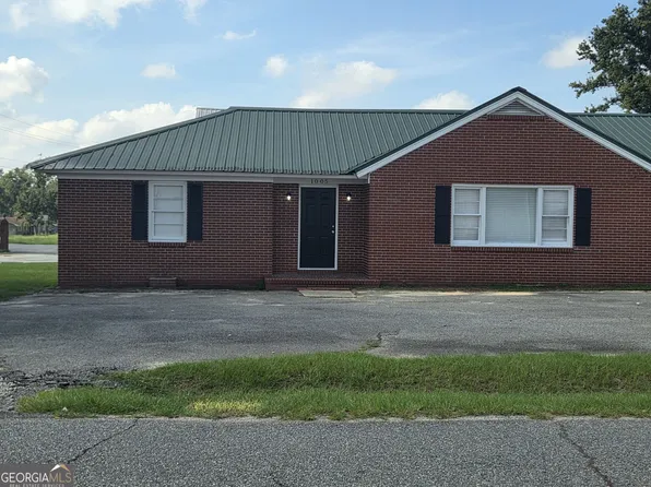 1005 E 2nd St, Vidalia, GA 30474