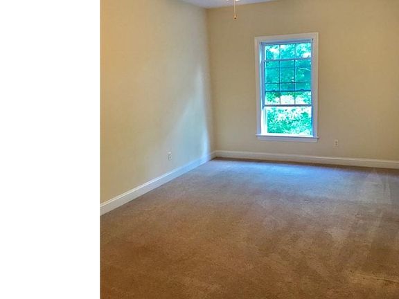 4th image of 1324 W Chester Pike Ste 212
