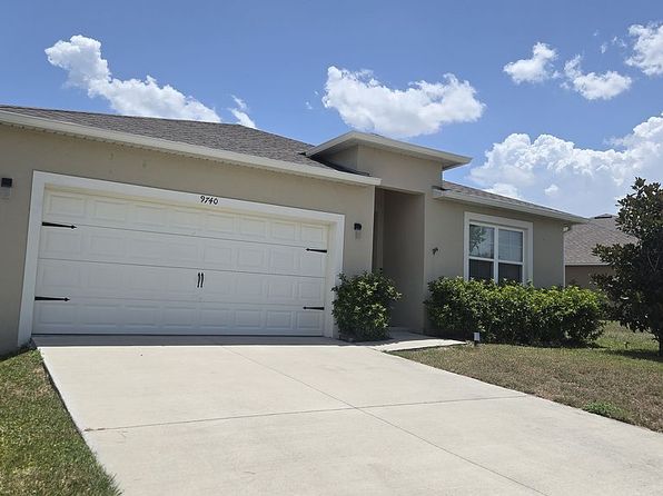 9740 Black Walnut Dr