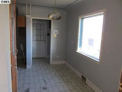 5th image of 1001 31st Street Ln
