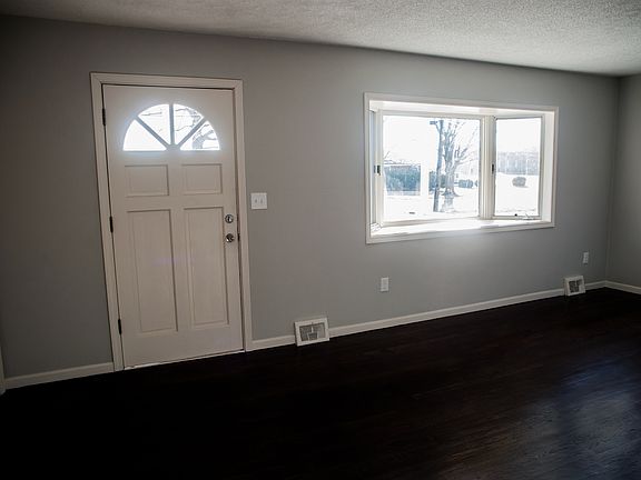 4th image of 8004 Sterling Ave
