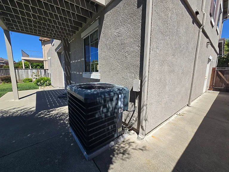 5130 Lakeshore Dr — Photo 49