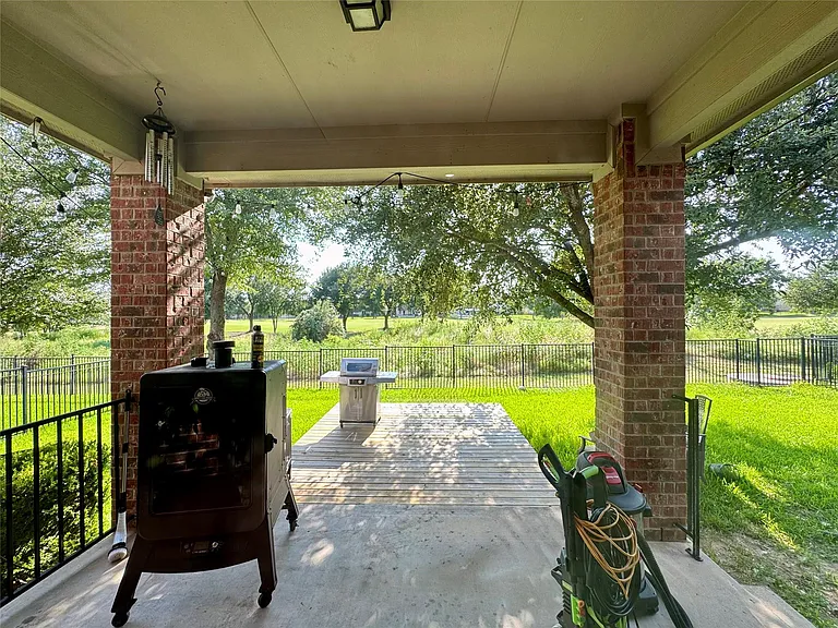 4126 Green Vista Pl — Photo 3