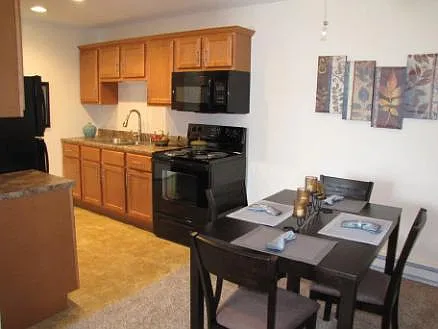 Courtyard Apartment Homes