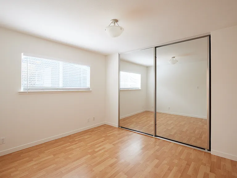 992 62nd St #4 — Photo 2