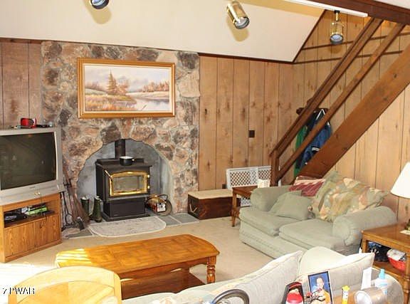 5 Living room a