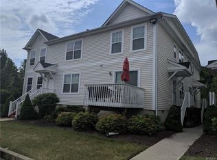 5 Lexington Way, Middletown, NY 10940