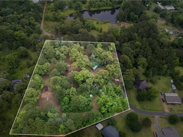 27 Stokes Rd, Pineville, LA 71360