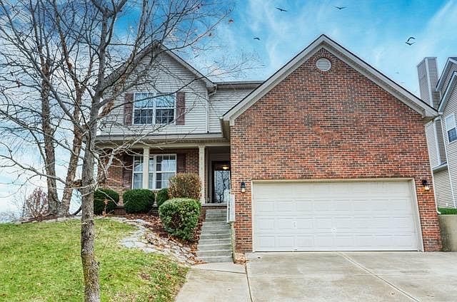 1st image of 216 Thames Cir
