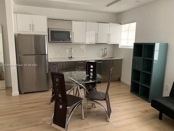 3rd image of 700 16th St #205