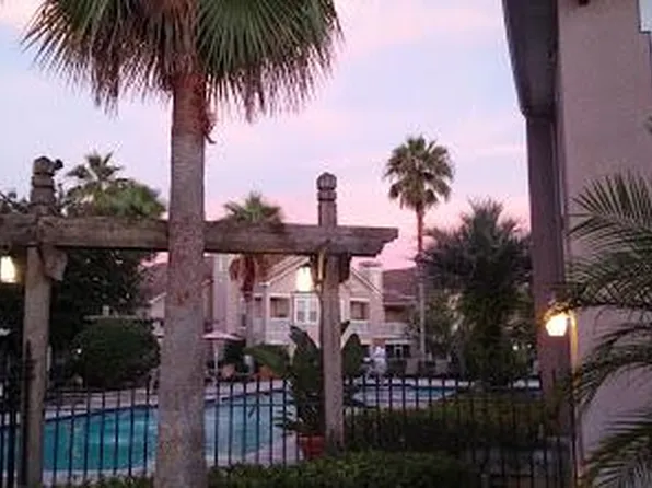 18116 Villa Creek Dr, Tampa, FL 33647