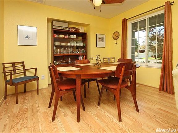 4th image of 23 Parkshore Cir