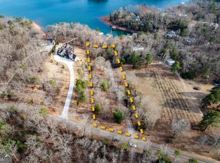 590 Rainbow Dr, Hartwell, GA 30643