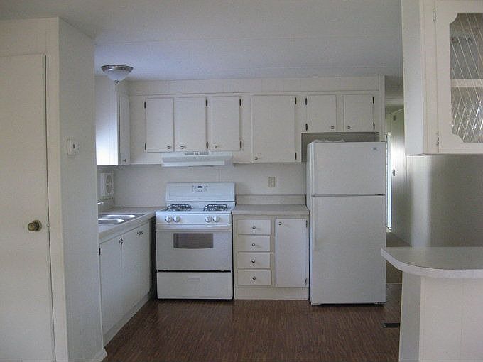 2nd image of 13049 Lemon Ave