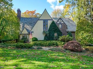 73 Pine Grove Ave, Summit, NJ 07901