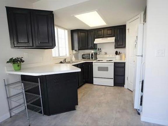 2nd image of 475 N Orem Blvd #4