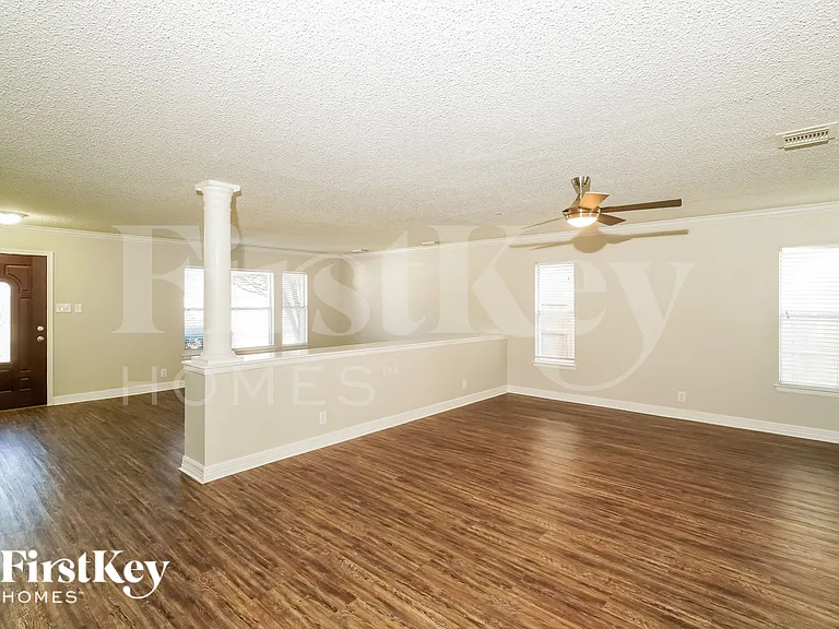 14219 N Hills Village Dr — Photo 4