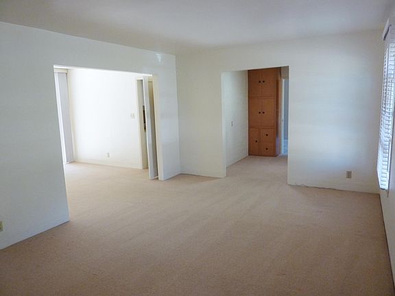 4th image of 545 Ellen Way