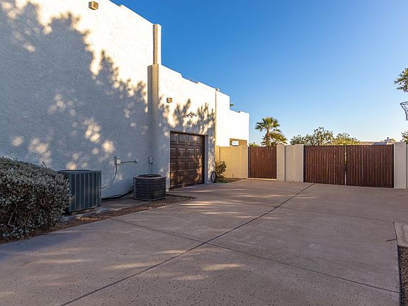 4th image of 9035 W Villa Chula