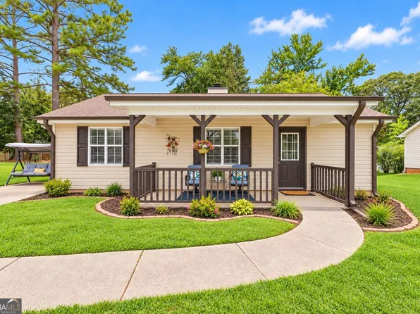 2560 Fairlane Dr, Cumming, GA 30041