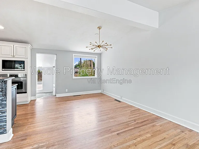 2300 S Newton St — Photo 8