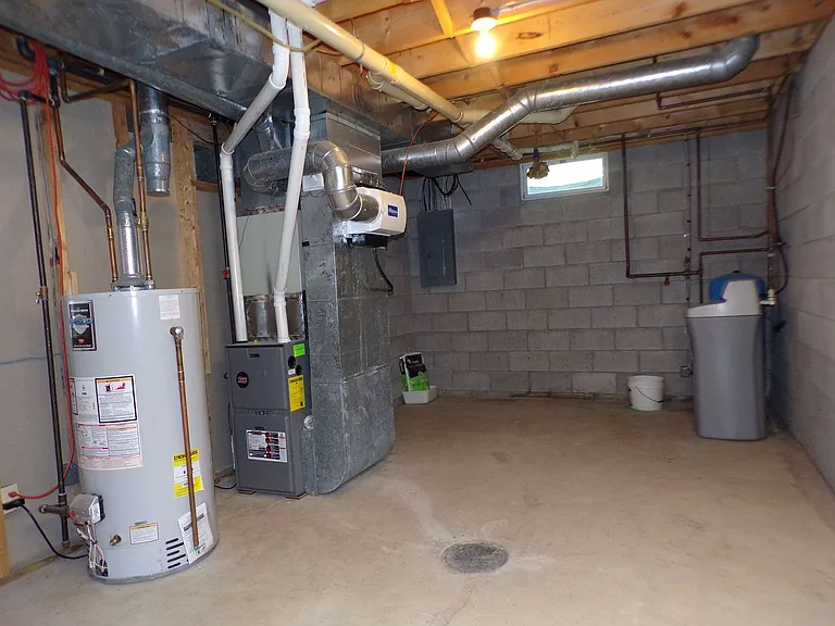 4015 Holiday North Ct — Photo 26
