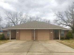 106 S Rowe St APT B, Pryor, OK 74361