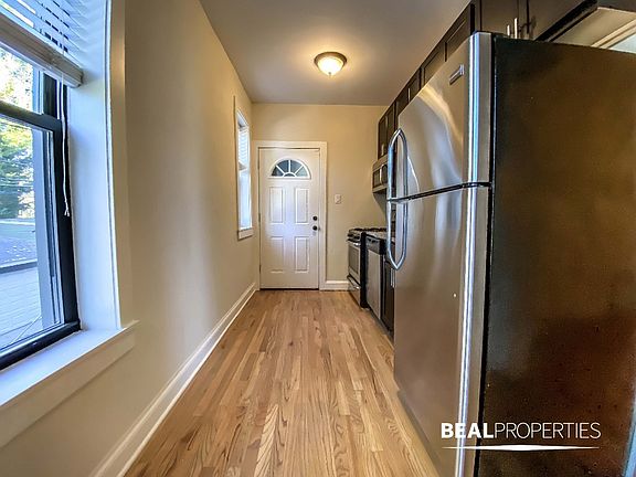 5th image of 4036.5 N Ashland Ave #S3