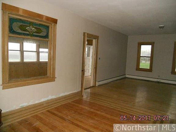 4th image of 43678 310th St