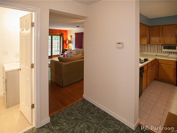 3rd image of 2208 High Bush Cir