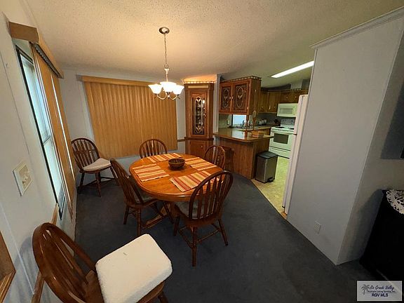 4th image of 400 Cooper Ln